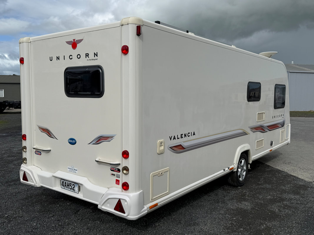 2011 Bailey Unicorn Valencia caravan photo 3
