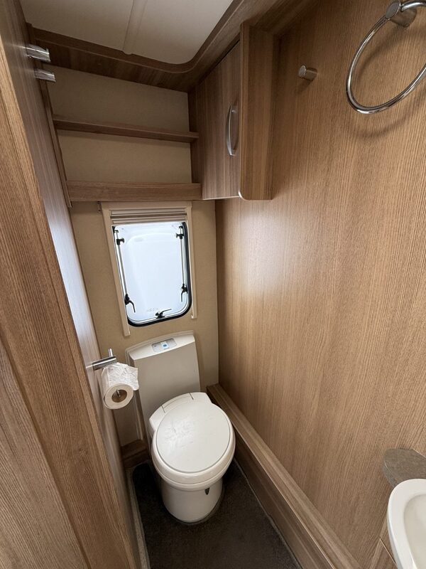 2012 Sterling Eccles Solitaire caravan photo 11