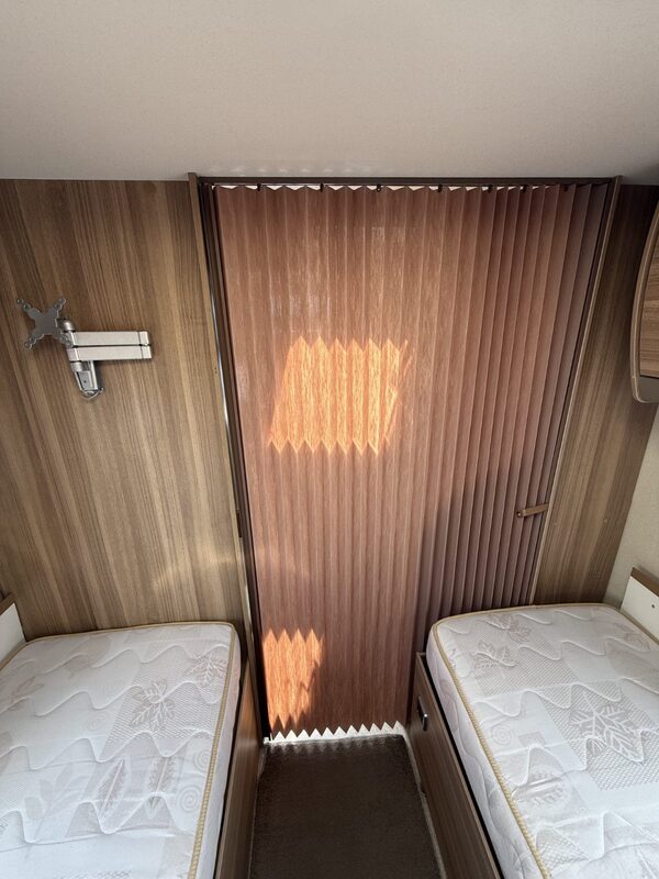 2012 Sterling Eccles Solitaire caravan photo 13