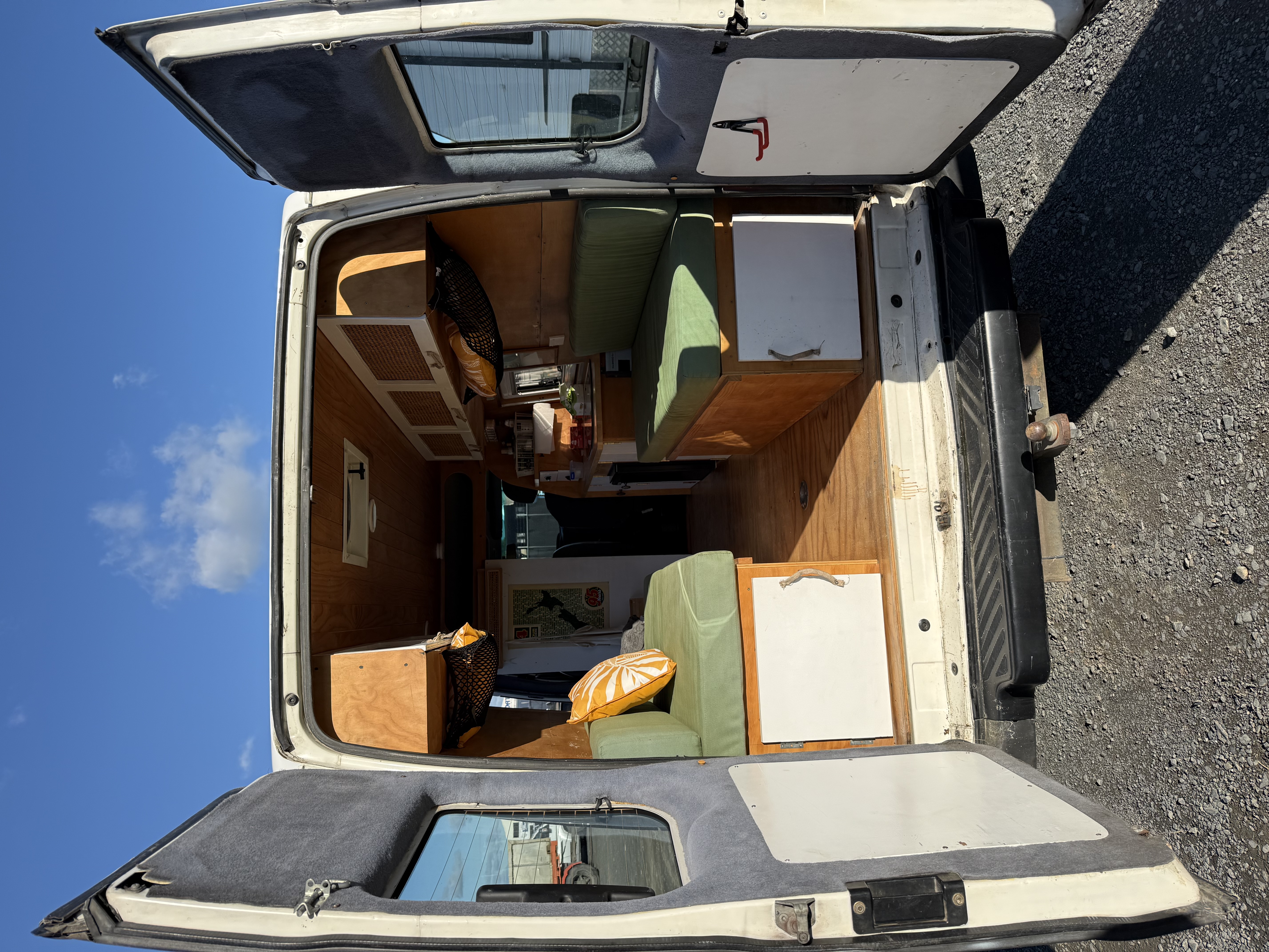 2005 Ford Transit Camper photo 7