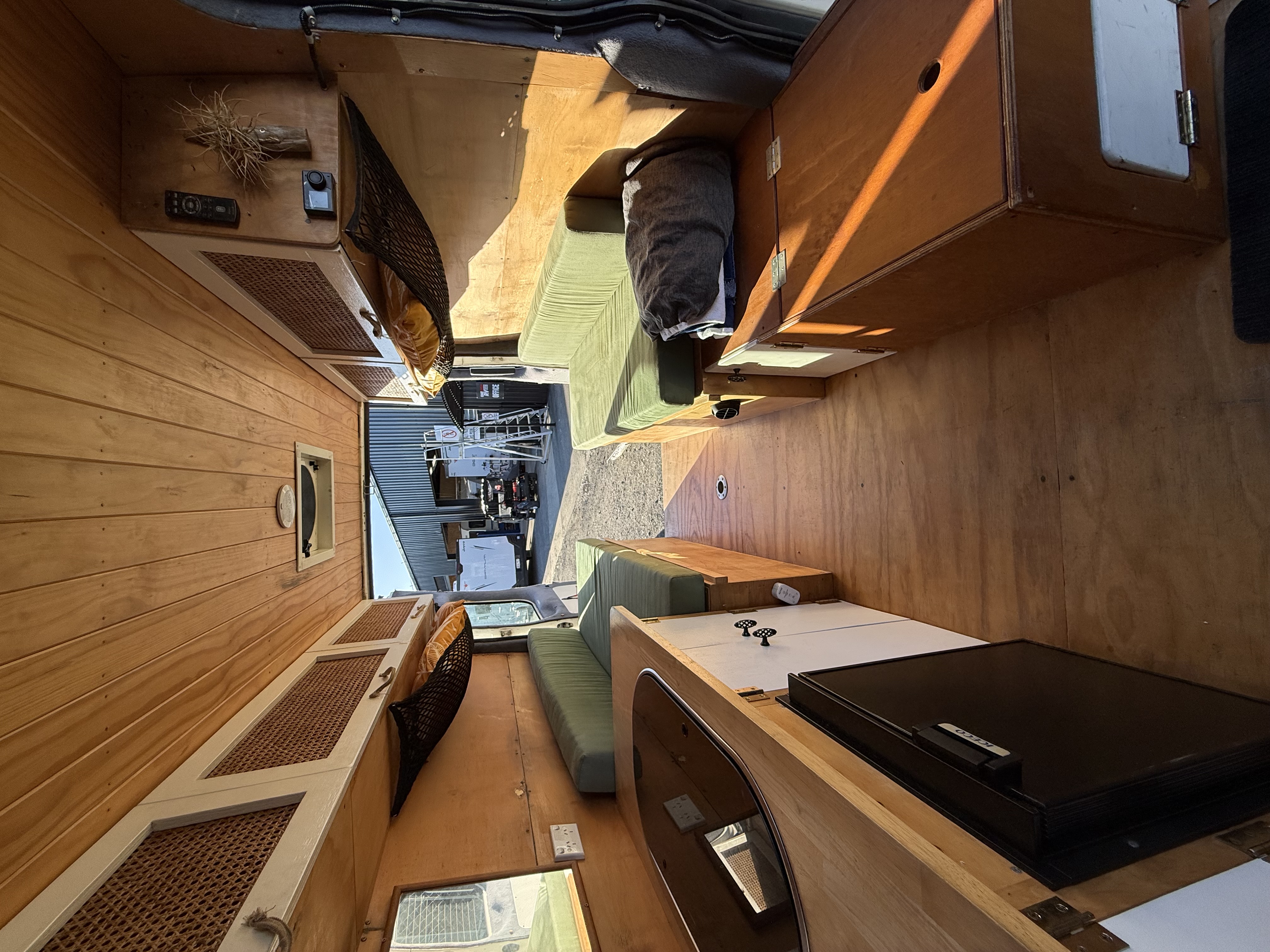 2005 Ford Transit Camper photo 16