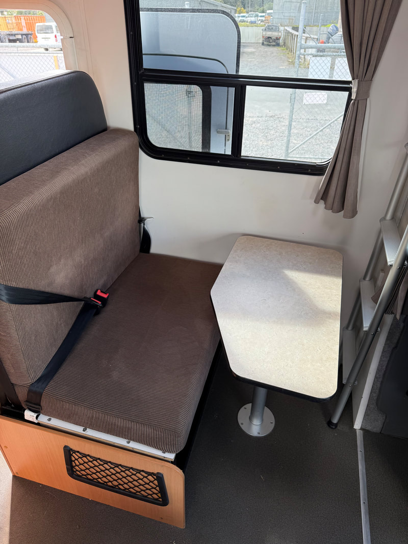 2016 Mercedes Benz Sprinter motorhome photo 17