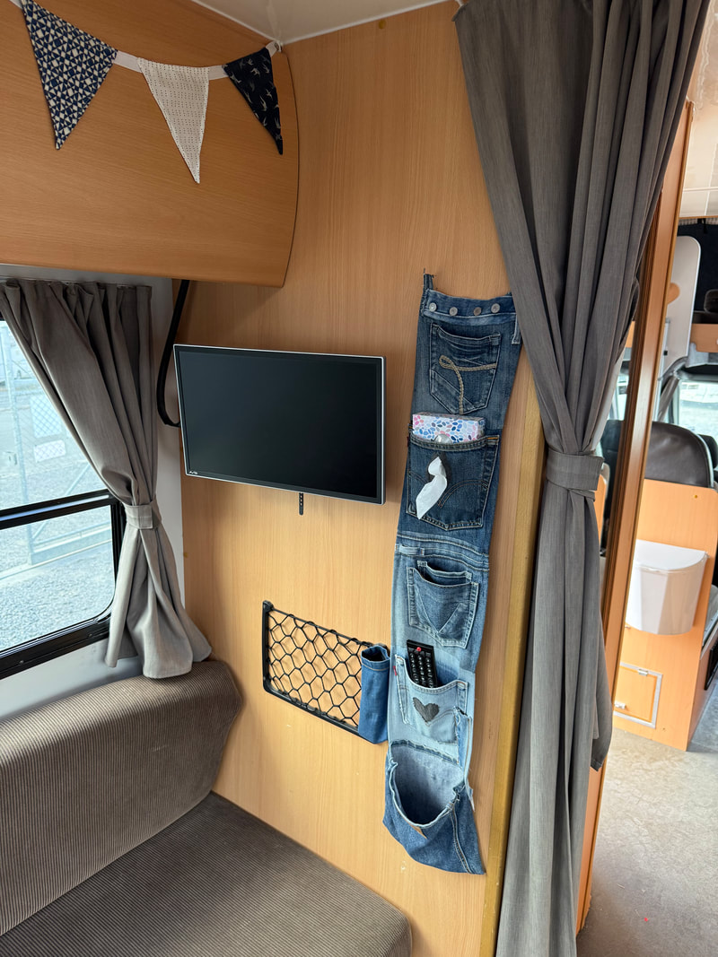 2016 Mercedes Benz Sprinter motorhome photo 25