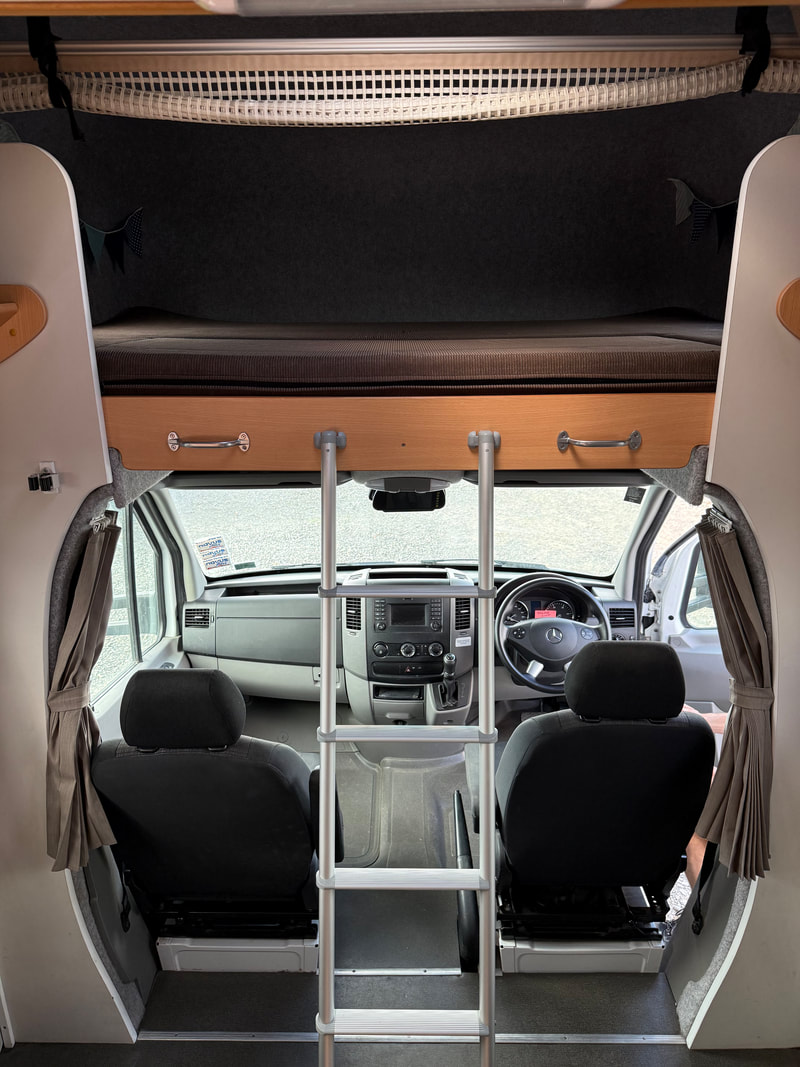 2016 Mercedes Benz Sprinter motorhome photo 28