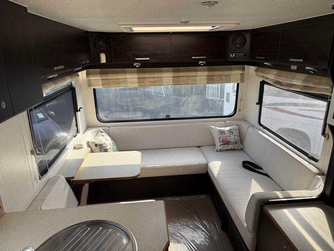 2008 Traillite Mitsubishi Fuso Canter motorhome photo 18
